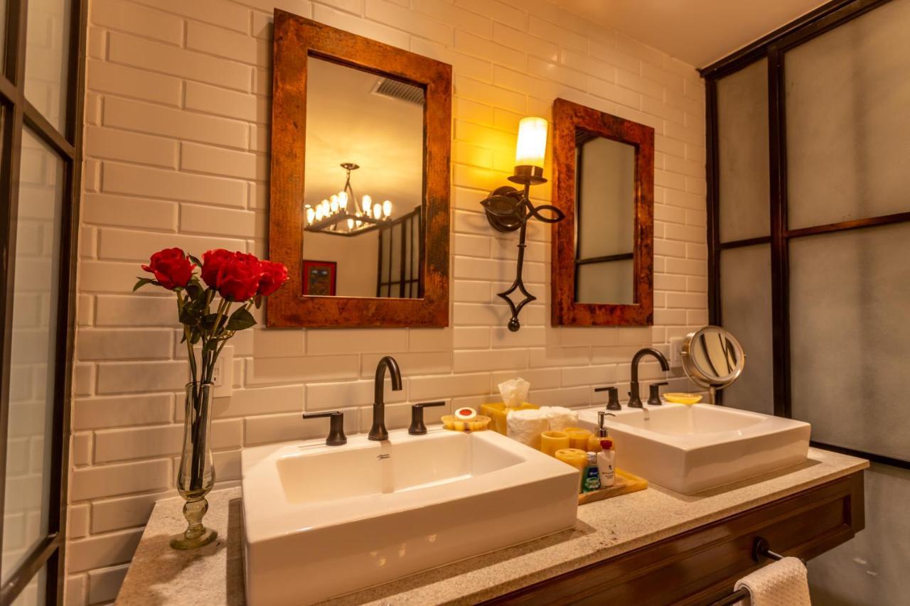 كابو سان لوكاس Luxurious Suites With Private Balconies, Vista Encantada Resort, Spa & Retreat المظهر الخارجي الصورة